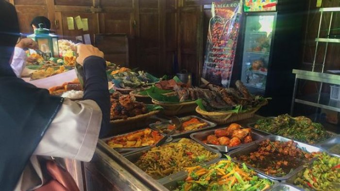 Rasa Autentik Cilacap: Warung Arsya-Arsyie yang Selalu Menggoda Lidah